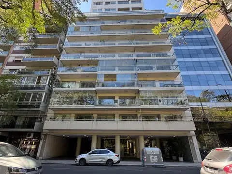 Avenida Luis María Campos 1000