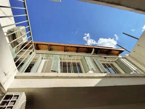 Depto Tipo Casa en Alquiler en Parque Chacabuco, $ 1.900.000