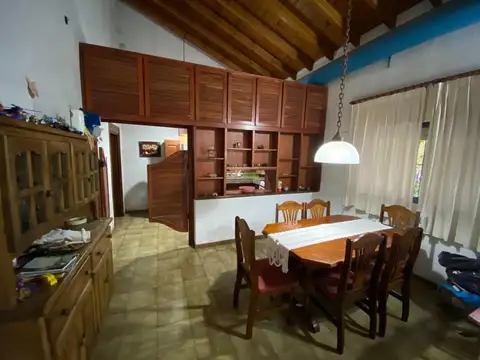 Casa 4 ambientes con 3 baños