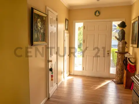 av de los lagos 3100, Piso 0