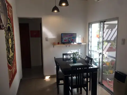 Depto Tipo Casa 3 ambientes con 2 baños
