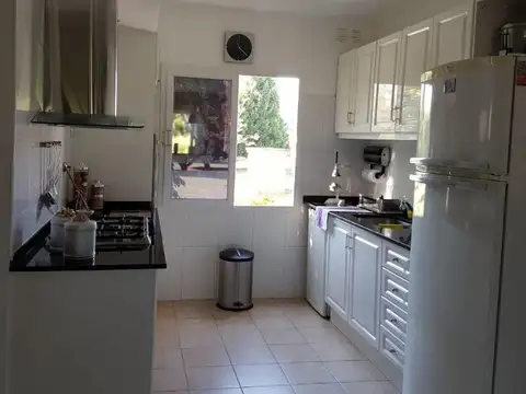 Casa en Alquiler Temporal con 6 cocheras