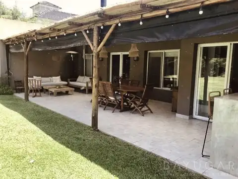 Casa en Venta en Sausalito, USD 220.000