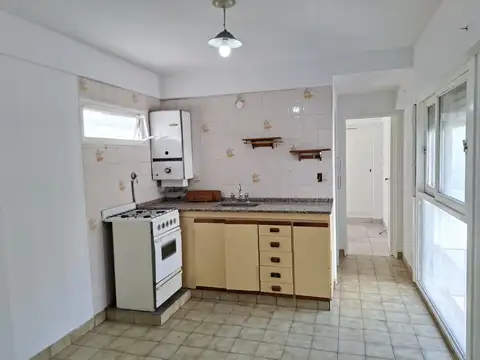 Necochea 200, Piso 1