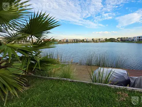A Laguna - Santa Ana, Villanueva