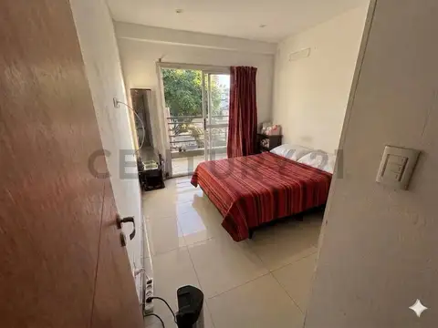 VENTA LOCAL COMERCIAL CON VIVIENDA Y RENTA