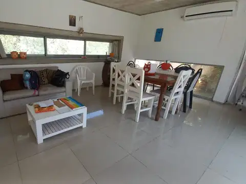 Casa a la venta en Comuna de San Roque. (C241)