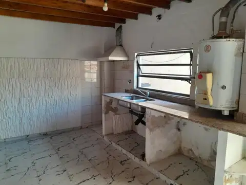 DEPARTAMENTO EN ALQUILER EN GONZALEZ CATAN