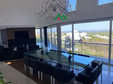 Casa 10 ambientes con 5 baños