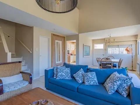 Depto Tipo Casa en Venta en Parque Luro, USD 169.900