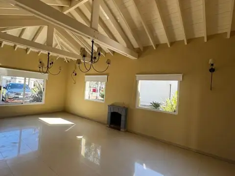 Casa - Alquiler - Argentina, La Matanza