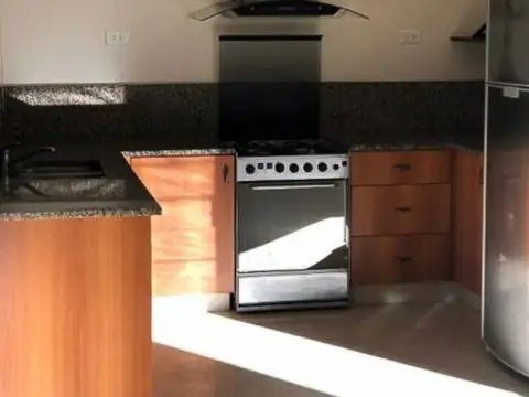 Casa - Alquiler - Argentina, La Matanza