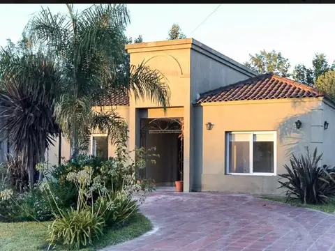 Casa en Alquiler en Club De Campo Las Perdices, USD 1.000