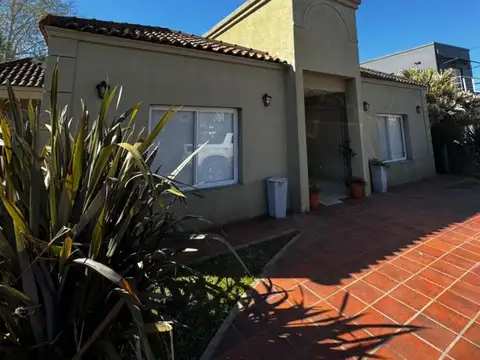 Casa en Alquiler en Club De Campo Las Perdices, USD 1.050