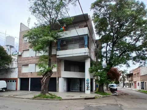 Laprida al 3900