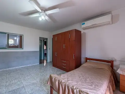 Casa 4 ambientes con 1 baño