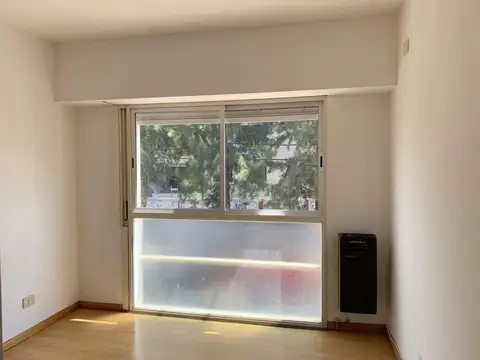 Departamento en Alquiler en Beccar, $ 590.000