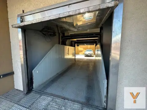 Cochera en venta - 12Mts2 - Lomas de Zamora