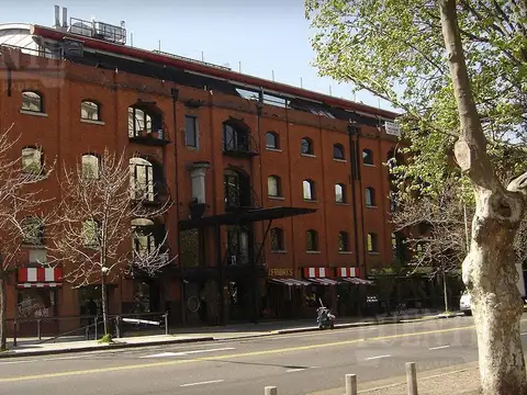 Alicia Moreau de Justo al 1000, Dock 7