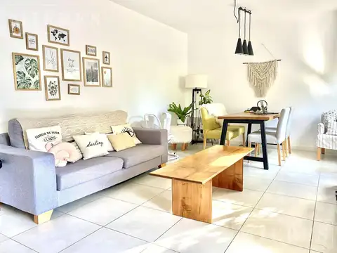 Departamento en Alquiler con 1 cocheras