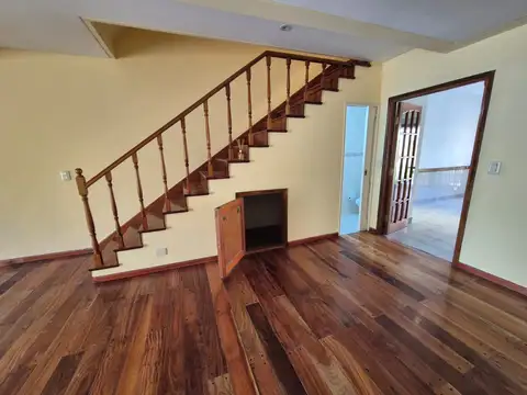 Depto Tipo Casa en Venta de 4 dormitorios