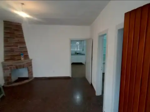 Casa en Alquiler en Llavallol, $ 650.000