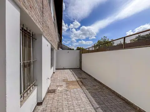 Depto Tipo Casa en Venta de 3 ambientes