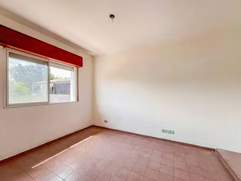 Depto Tipo Casa en Venta al Este