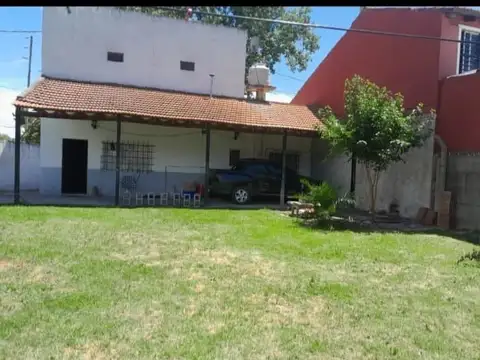Casa en venta c/ alquiler  en Monte Grande