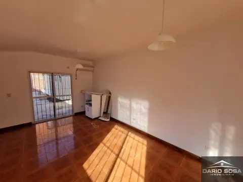 Casa en venta de 2 dormitorios c/ cochera en Belén de Escobar