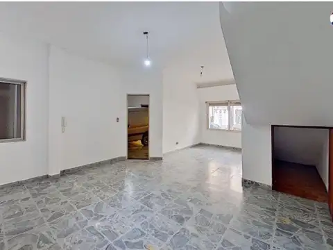 Muniz 500, Piso 1