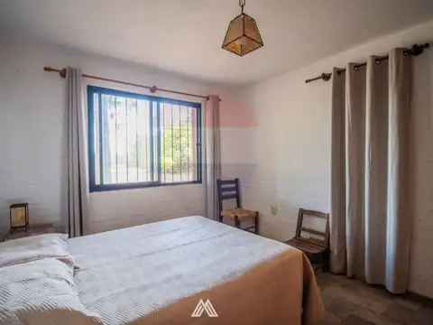 VENTA CASA 3 DORMITORIOS Y APTO PANDO