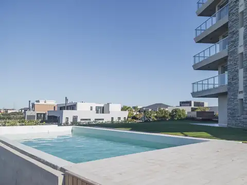 Venta departamento 4 ambientes con jardín y piscina propia PB en Yoo Nordelta