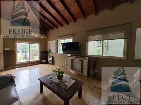 Casa en Venta en Los Mirasoles, USD 170.000