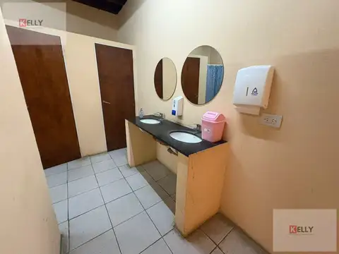 Galpon en Alquiler en Villa Rosa, USD 4.300
