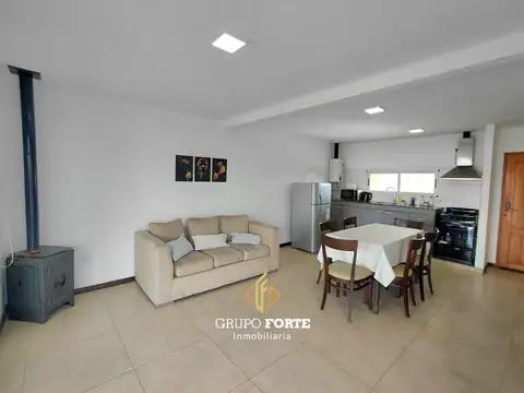 Casa 4 ambientes con 3 baños