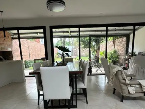 CASA EN VENTA - BARRIO GOLF CLUB