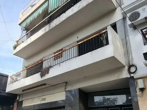 Venta ph 5 amb con balcon en Av. Eva Perón 2800, Flores