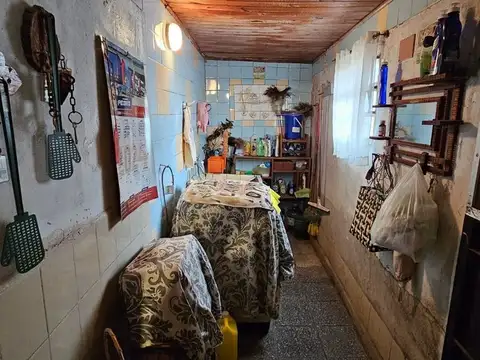 Casa mas terreno ideal para inversión