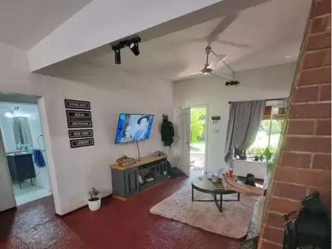Depto Tipo Casa 4 ambientes con 2 baños