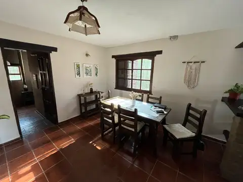 Casa 8 ambientes con 1 baño