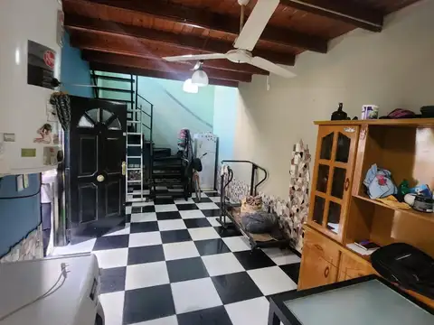 Depto Tipo Casa en Alquiler en Banfield, $ 390.000