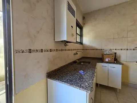 1 DE MAYO 6400
