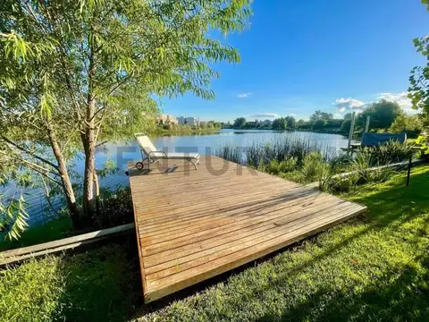 Casa en Venta en El Canton - Norte, USD 455.000