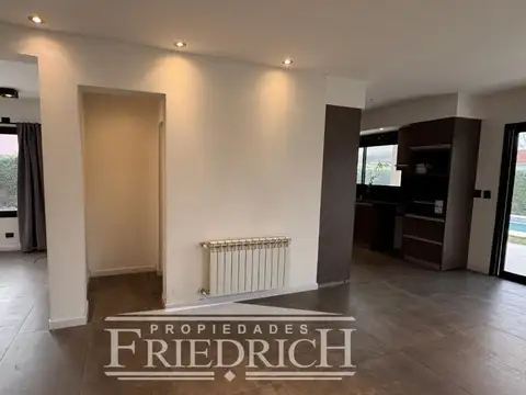 Casa en Alquiler de 3 dormitorios