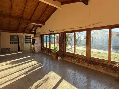 4 Esquina 11 , Piso 0