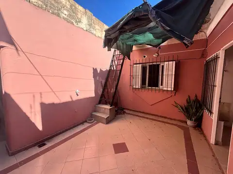Depto Tipo Casa en Venta de 2 ambientes