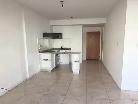 EXCELENTE DEPTO DE 1 o 2 AMB. DIVISIBLE CON BALCON