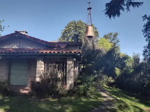 capitán de fragata moyano 100