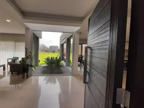 Casa en Venta de 5 dormitorios